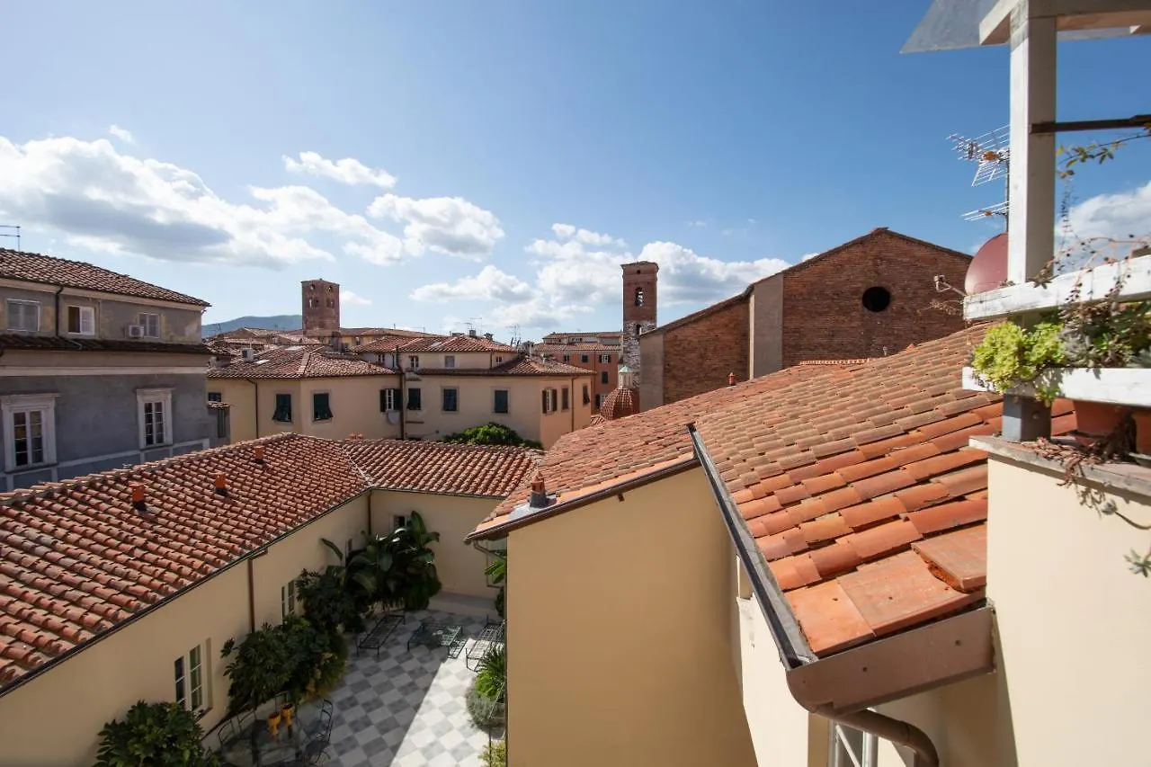 Residenza Al Pavone Luxury With Terrace Lägenhet Lucca Italien